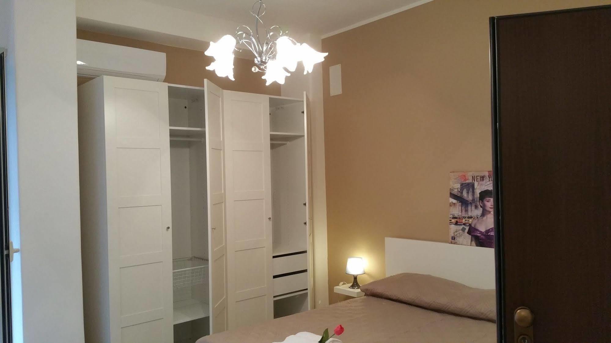 B&B Teocrito Катания Экстерьер фото